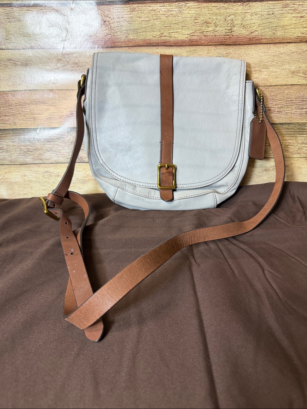 1954 FOSSIL KENDALL Crossbody Shoulder Bag SOFT GRAY Brown Leather